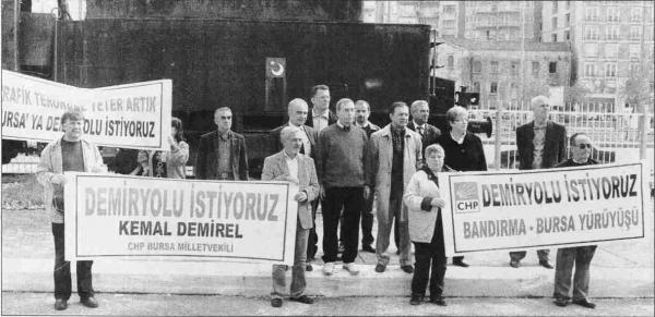 Milletvekili Kemal Demirel, demiryolu için yürüyor 
